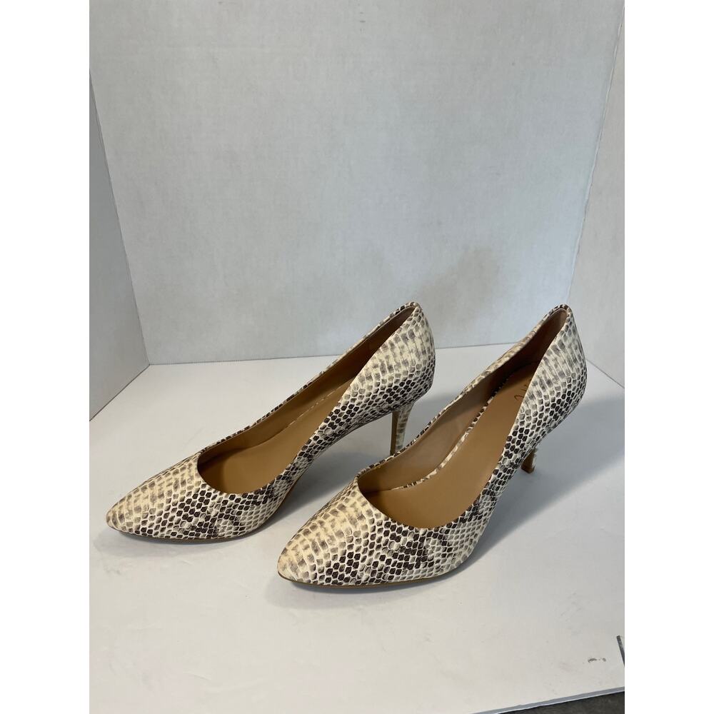 INC International Concepts Women’s Size 11M
Zitah Pumps Natural Snake Print NEW